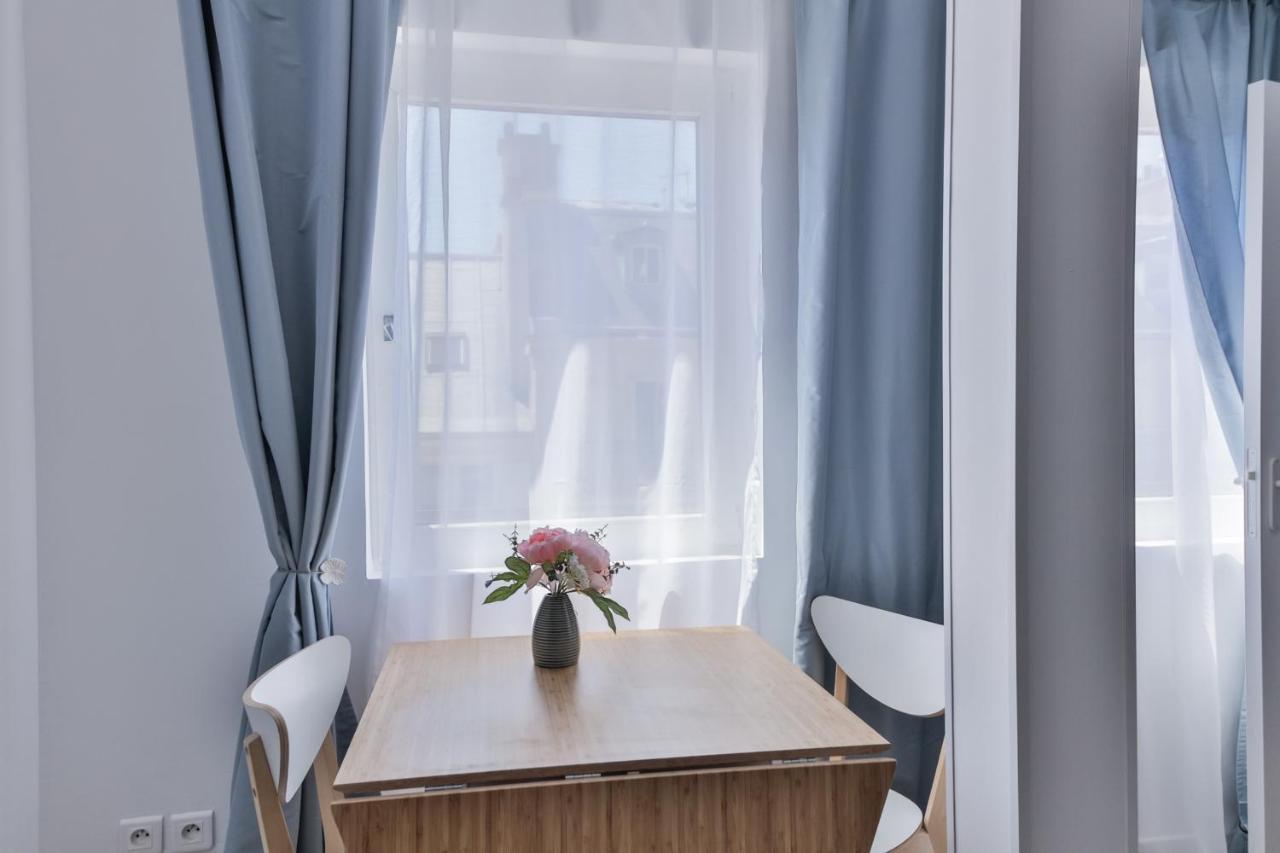 Beautiful Flat Next To Saint Lazare Opera Apartment Paris Bagian luar foto